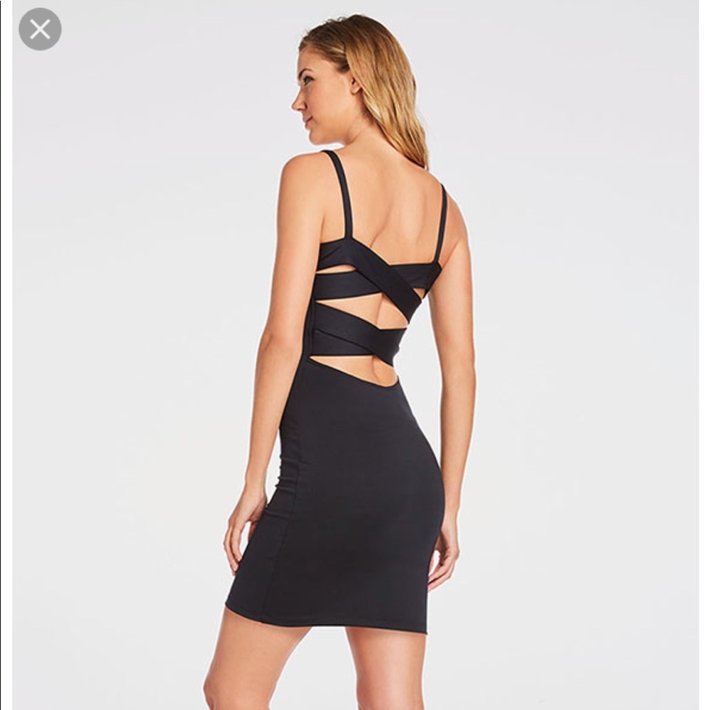 BRAND NEW Fabletics Malindi Dress